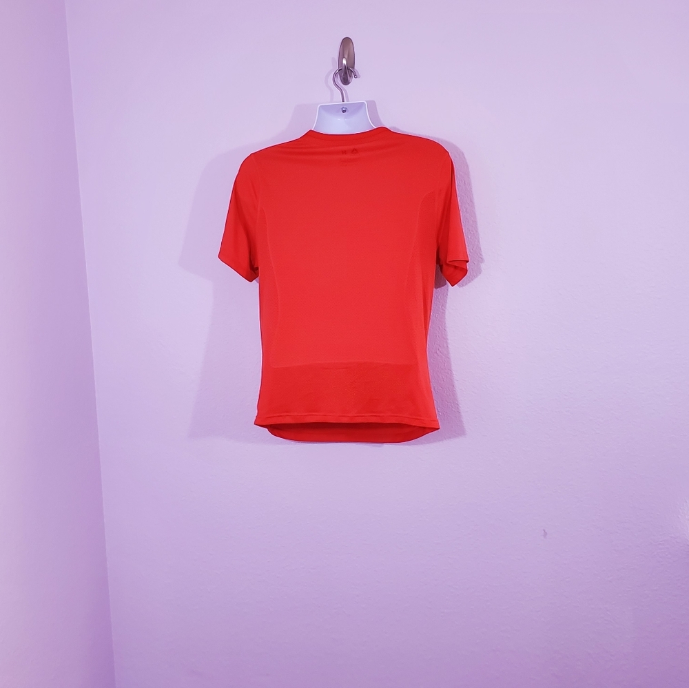 Reebok Shirt size M - Picture 2 of 3